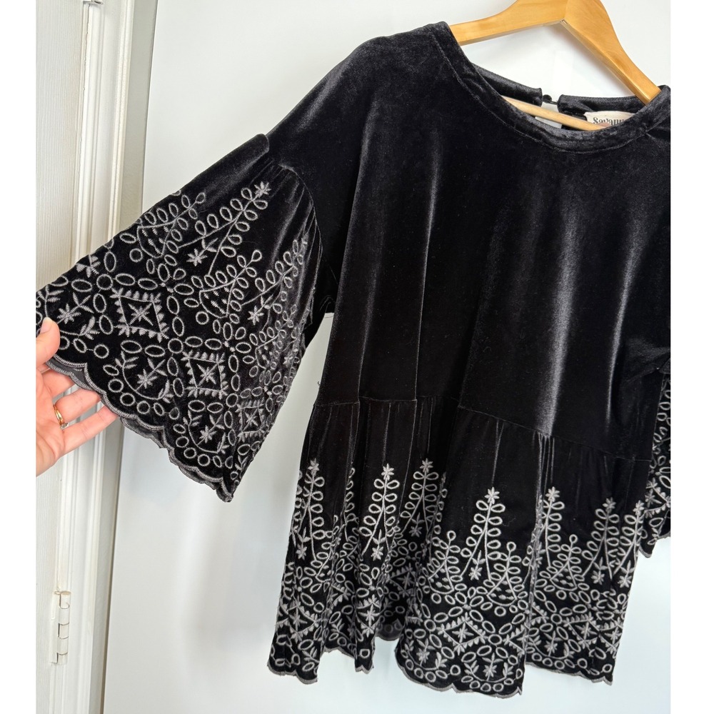 Savanna Jane Black‎ Velvet Embroidered Top Sz S 3/4 Bell Sleeve Boho Chic Blouse